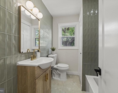 137 Ardsley Ave - Photo Thumbnail 14