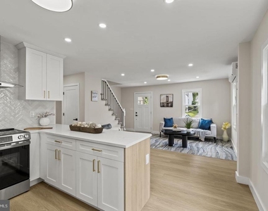 137 Ardsley Ave - Photo Thumbnail 11