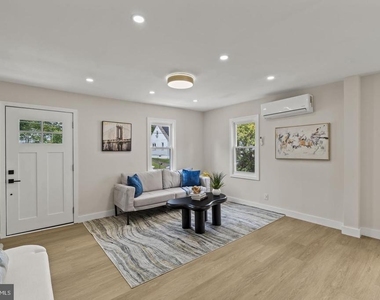137 Ardsley Ave - Photo Thumbnail 2