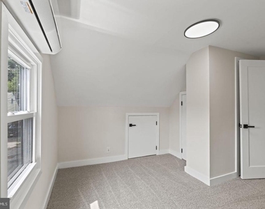 137 Ardsley Ave - Photo Thumbnail 23