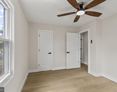 137 Ardsley Ave - Photo Thumbnail 17