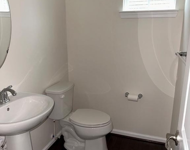 10 Parkers Mill Boulevard - Photo Thumbnail 8