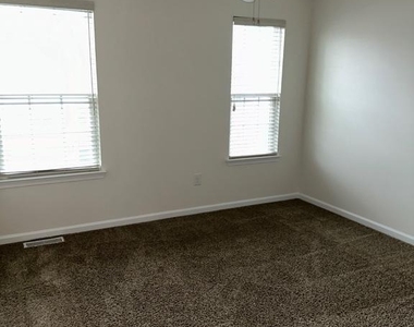 10 Parkers Mill Boulevard - Photo Thumbnail 17