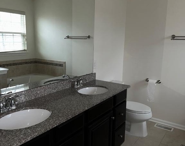 10 Parkers Mill Boulevard - Photo Thumbnail 24