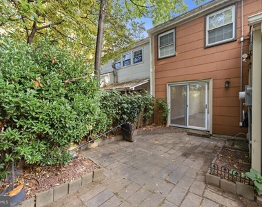 19 Ridgewood Place - Photo Thumbnail 15