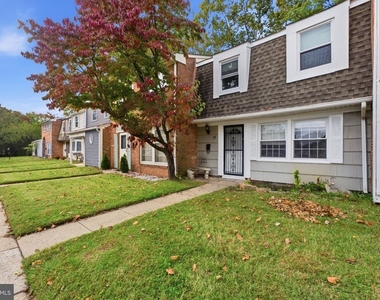 19 Ridgewood Place - Photo Thumbnail 1