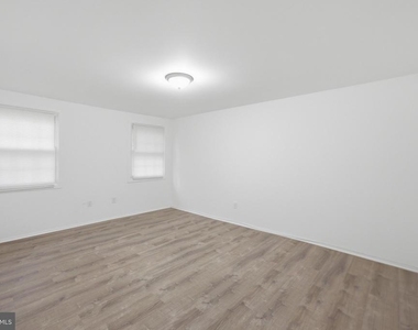 19 Ridgewood Place - Photo Thumbnail 12