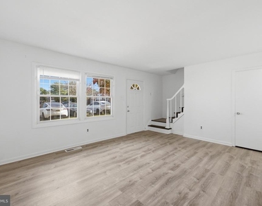 19 Ridgewood Place - Photo Thumbnail 10