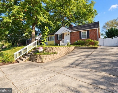 3104 Parker Avenue - Photo Thumbnail 1