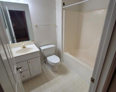 612 Currant Court - Photo Thumbnail 23