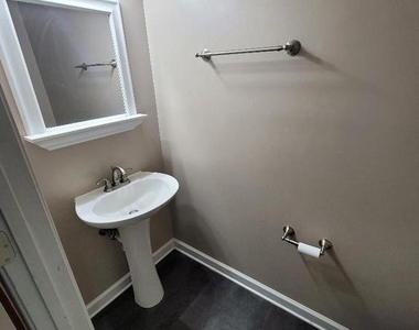 612 Currant Court - Photo Thumbnail 3