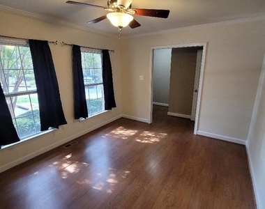 612 Currant Court - Photo Thumbnail 2