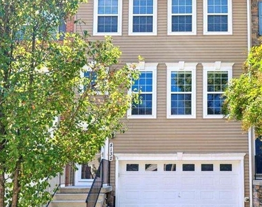 8132 Villaggio Drive - Photo Thumbnail 32