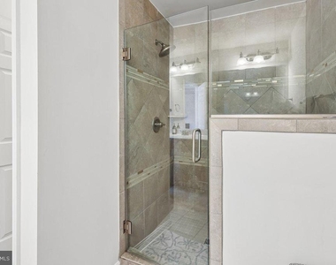 8132 Villaggio Drive - Photo Thumbnail 18
