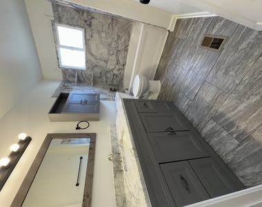 309 Northridge Avenue - Photo Thumbnail 10