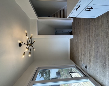309 Northridge Avenue - Photo Thumbnail 5