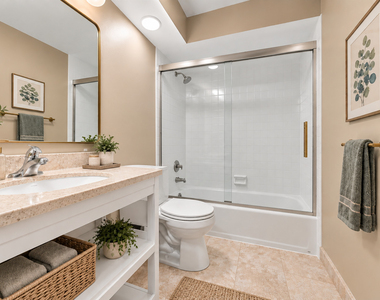 129 W Quincy Street - Photo Thumbnail 10