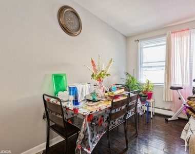 6331 N Fairfield Avenue - Photo Thumbnail 3