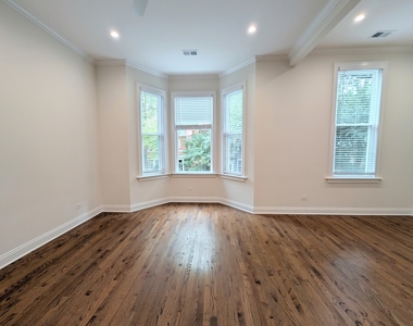 2627 N Mildred Avenue - Photo Thumbnail 4