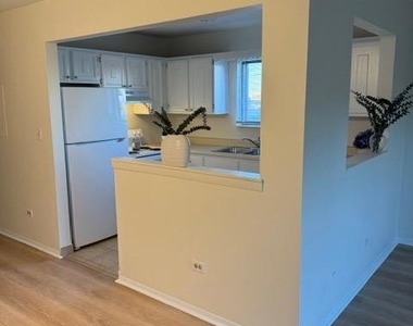 1537 Norway Lane - Photo Thumbnail 4