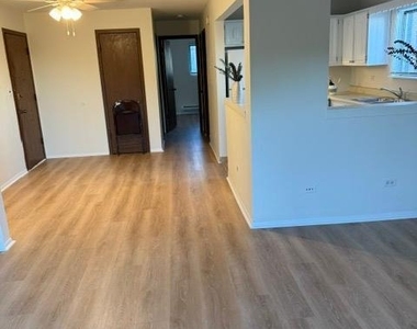 1537 Norway Lane - Photo Thumbnail 6