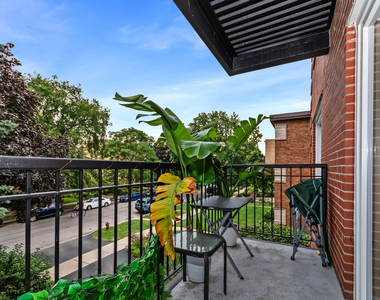 930 Hinman Avenue - Photo Thumbnail 15