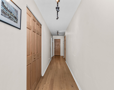 930 Hinman Avenue - Photo Thumbnail 6