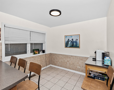930 Hinman Avenue - Photo Thumbnail 4