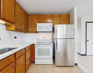 4220 Bonhill Drive - Photo Thumbnail 10