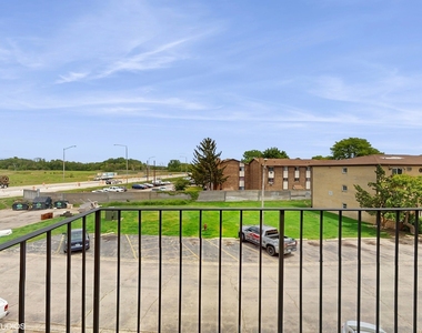 4220 Bonhill Drive - Photo Thumbnail 5