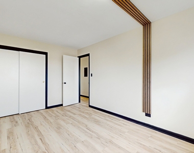 4220 Bonhill Drive - Photo Thumbnail 14
