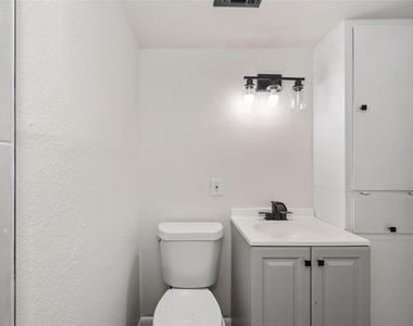 3111 Hicks Avenue - Photo Thumbnail 13