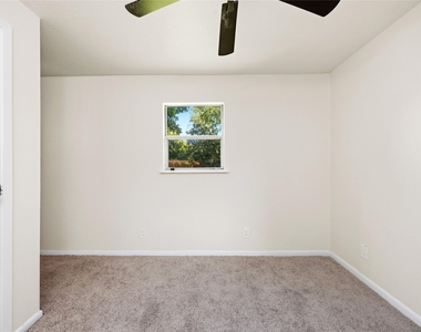 3111 Hicks Avenue - Photo Thumbnail 11
