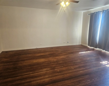 1219 Bernard Avenue - Photo Thumbnail 5