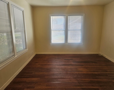 1219 Bernard Avenue - Photo Thumbnail 4
