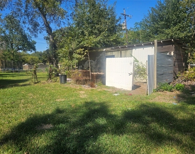 1219 Bernard Avenue - Photo Thumbnail 15