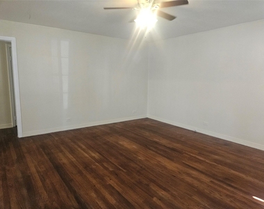 1219 Bernard Avenue - Photo Thumbnail 2
