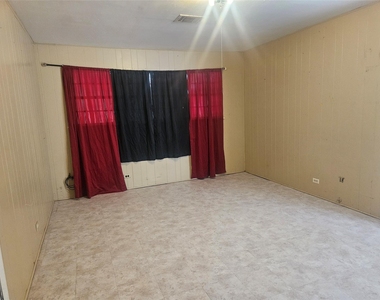 1219 Bernard Avenue - Photo Thumbnail 10