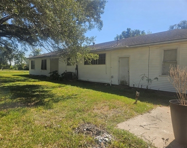 1219 Bernard Avenue - Photo Thumbnail 16
