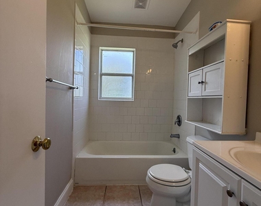 910 S Orlando Avenue - Photo Thumbnail 37