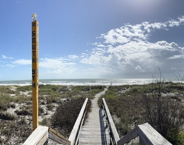 910 S Orlando Avenue - Photo Thumbnail 54