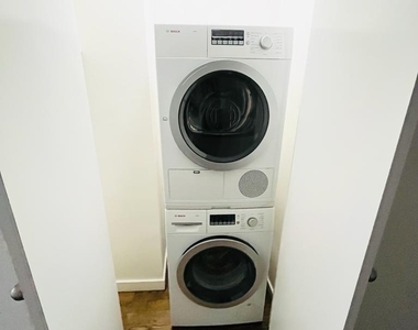 East 63 Street - Photo Thumbnail 6