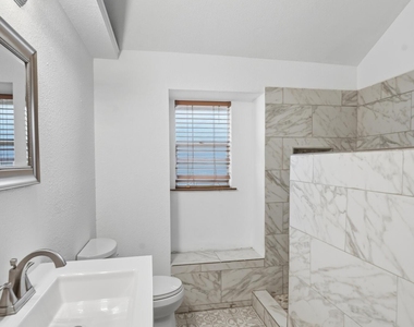 1451 Sierra Bonita Drive - Photo Thumbnail 19