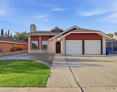 1451 Sierra Bonita Drive - Photo Thumbnail 12
