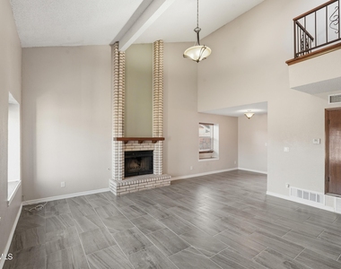 1451 Sierra Bonita Drive - Photo Thumbnail 8