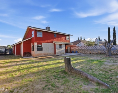 1451 Sierra Bonita Drive - Photo Thumbnail 11