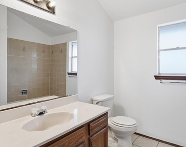 1451 Sierra Bonita Drive - Photo Thumbnail 16