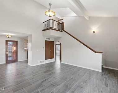 1451 Sierra Bonita Drive - Photo Thumbnail 5