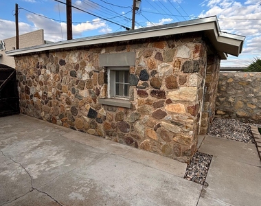 3607 Tularosa Avenue - Photo Thumbnail 2