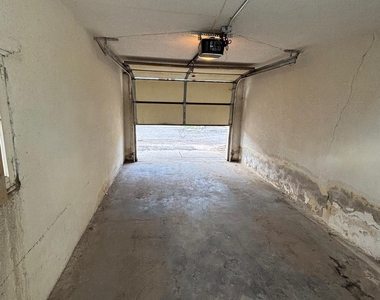 3607 Tularosa Avenue - Photo Thumbnail 4